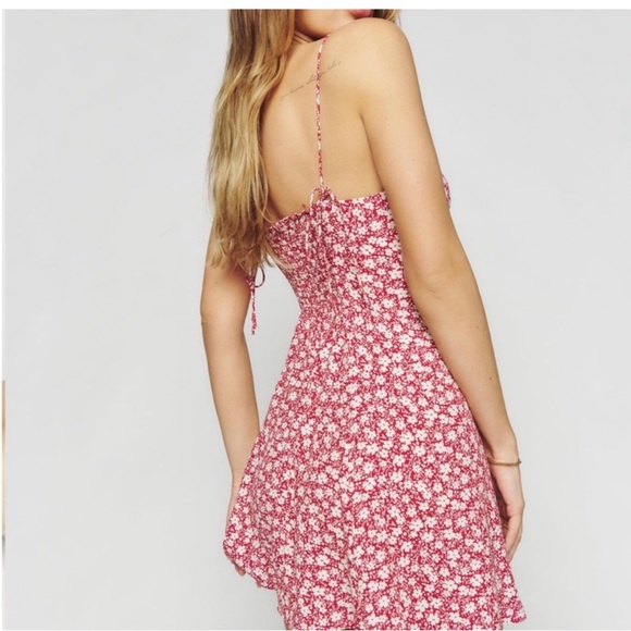 LIKE NEW🍒 Reformation Saskia flower mini dress - Picture 4 of 4